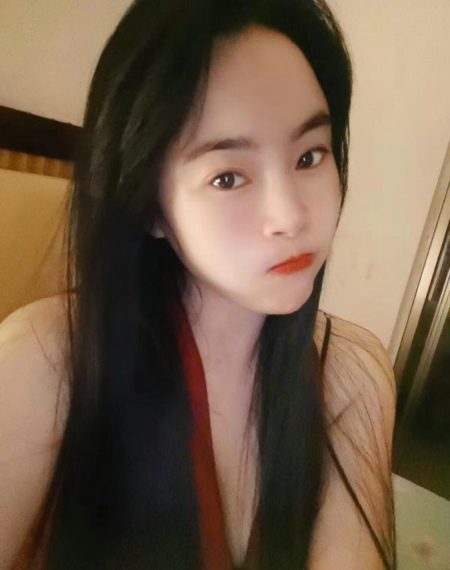 深圳龙华区 姗姗