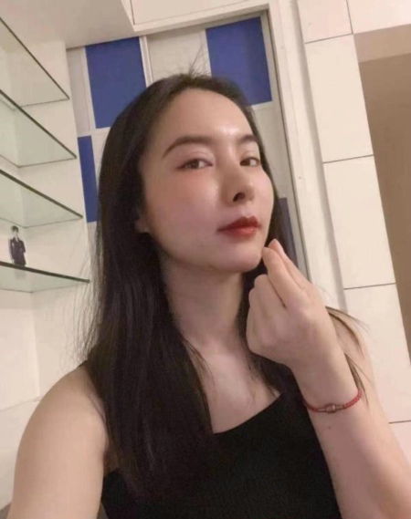 上海静安区 朱莉