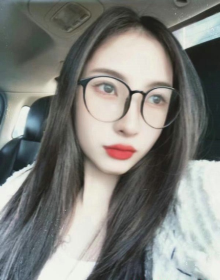 上海浦东新区 林娜