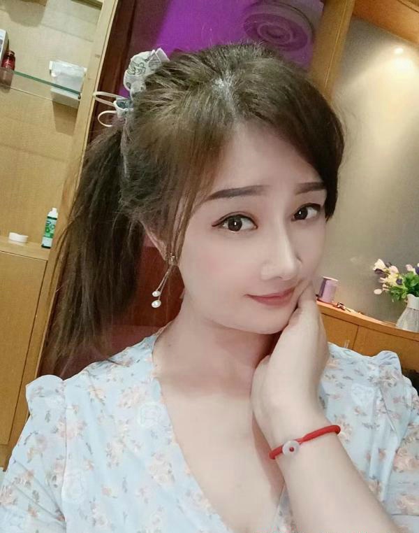 深圳罗湖区 玲玲