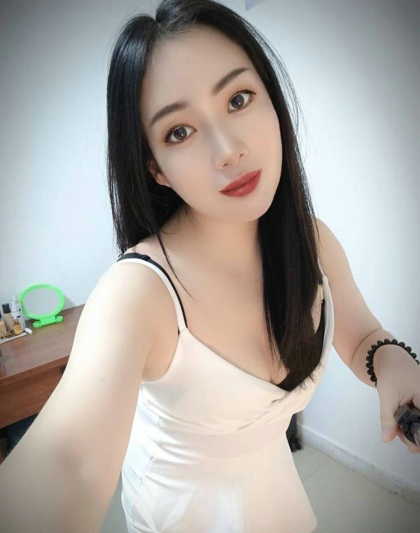 深圳龙华区 苒苒