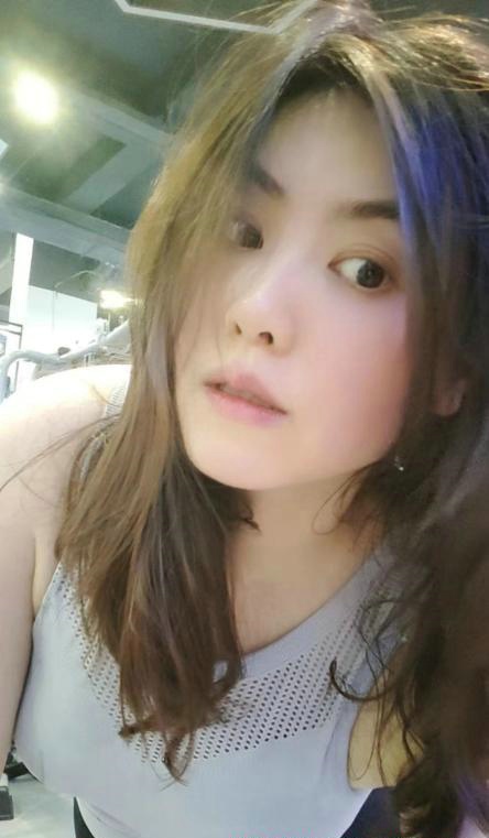 珠海拱北 依依