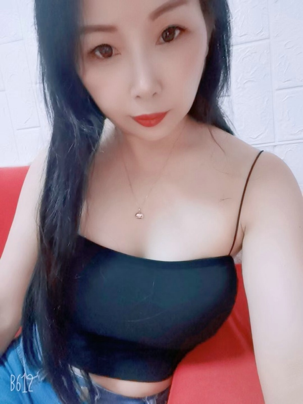 深圳龙华区 琳达