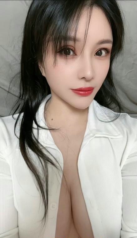 上海闵行区 安妮