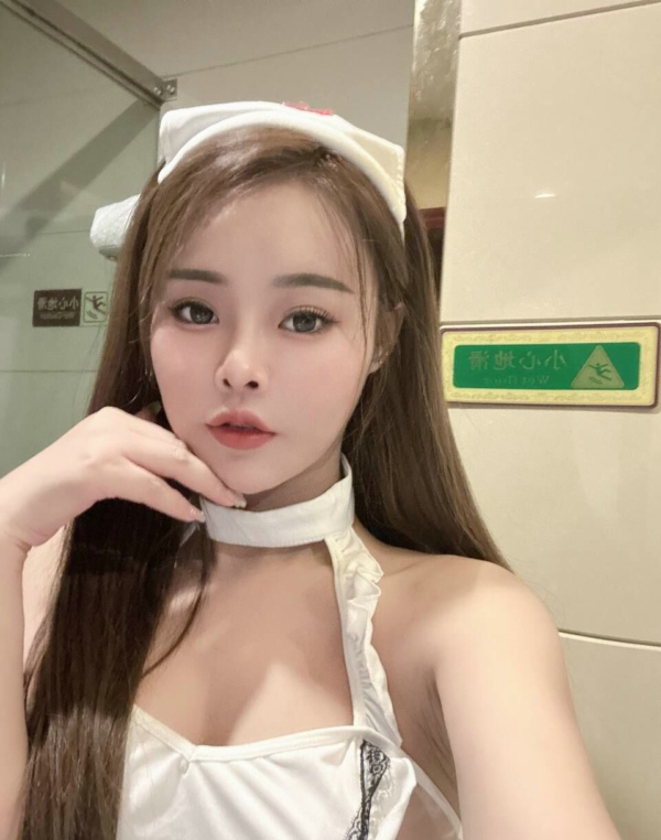 武汉洪山区 妃妃