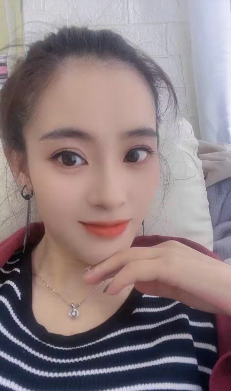 杭州余杭区 卿卿