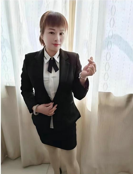 苏州吴江区 丽丽
