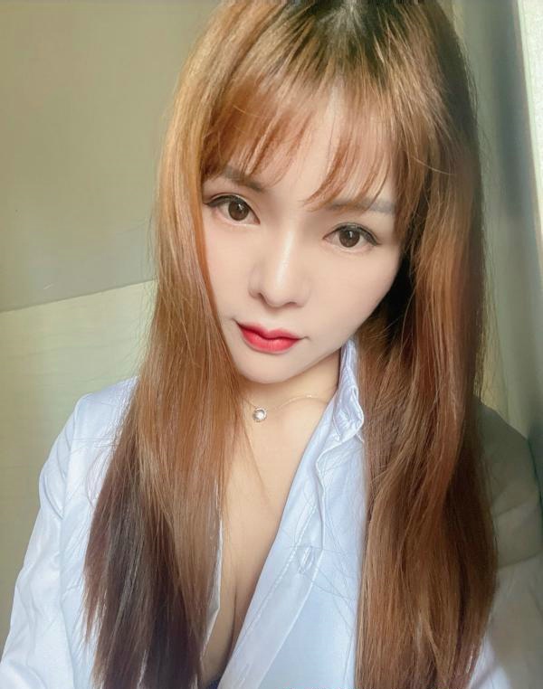 深圳龙华区 思思
