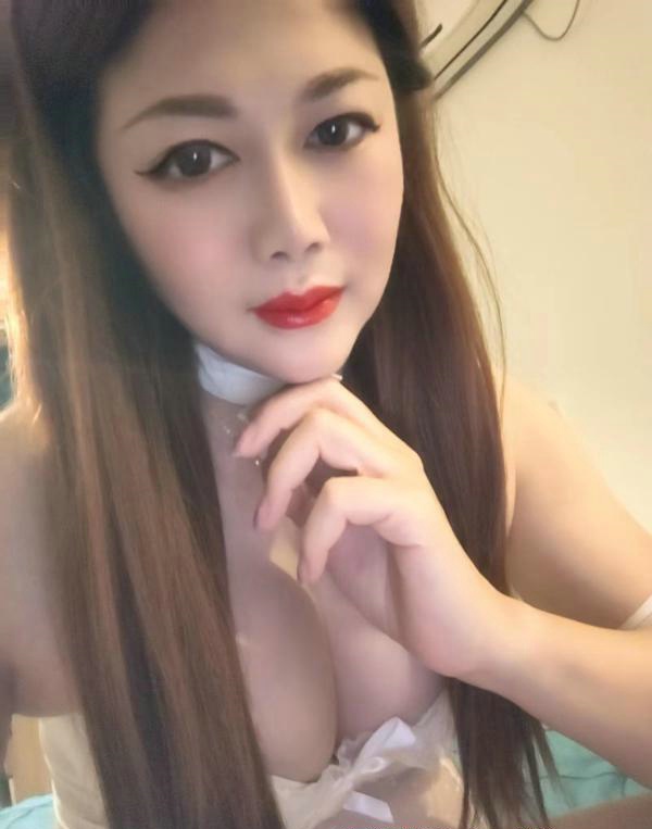 武汉江汉区 思思