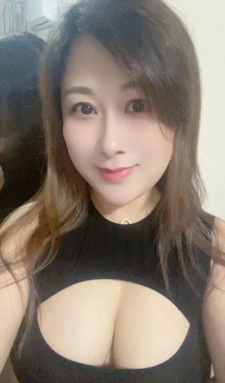 上海闵行区 冰冰