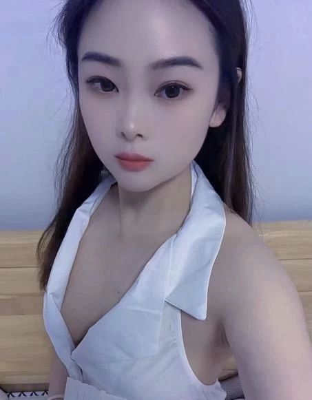 南京秦淮区 小涵