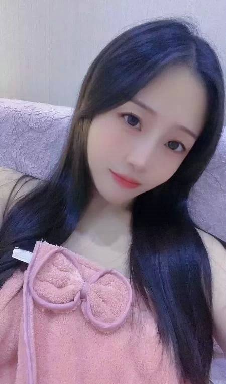 武汉江汉区 笑笑