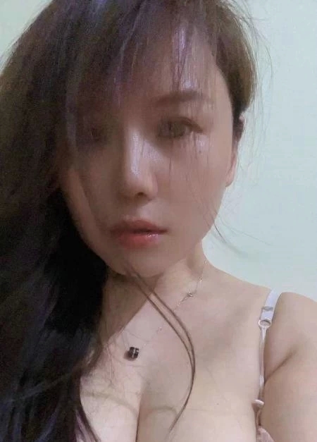 深圳宝安区 丫头
