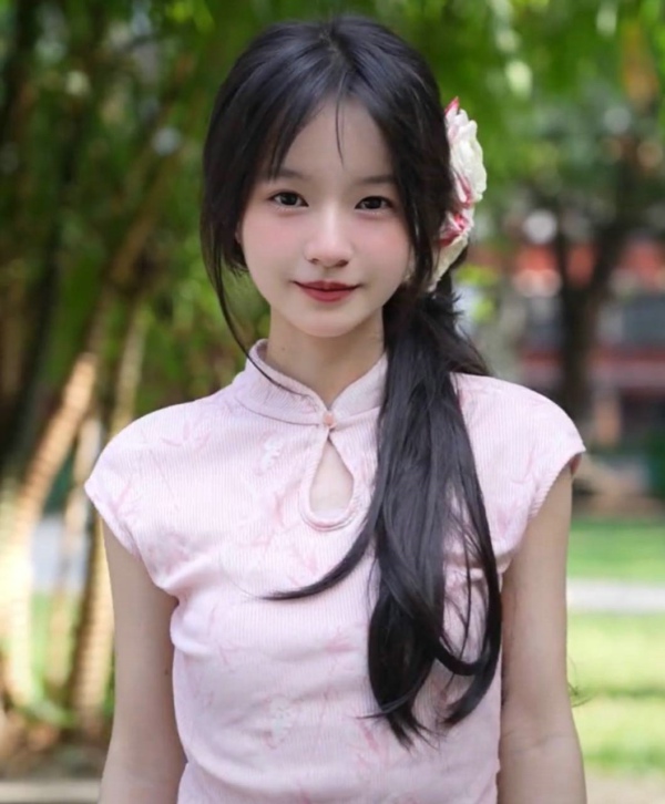 上海市浦东新区 杨晓彤