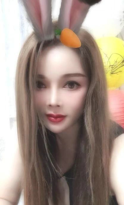 上海市浦东新区 小默