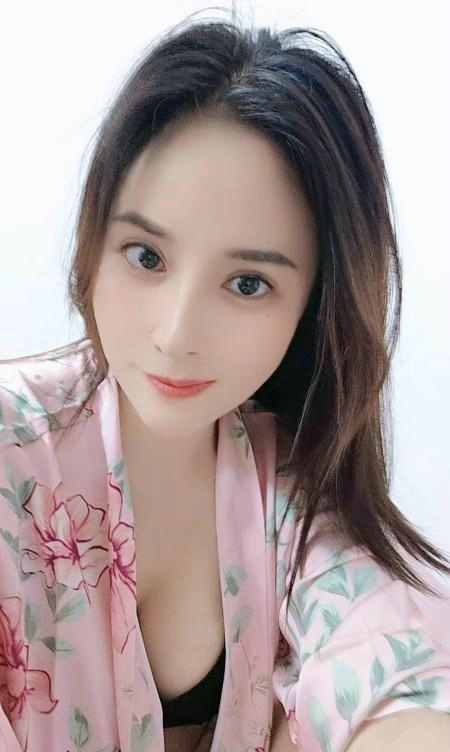 深圳市宝安区 莉莉