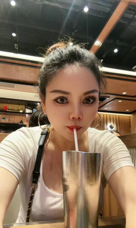 深圳市罗湖区 瑶瑶