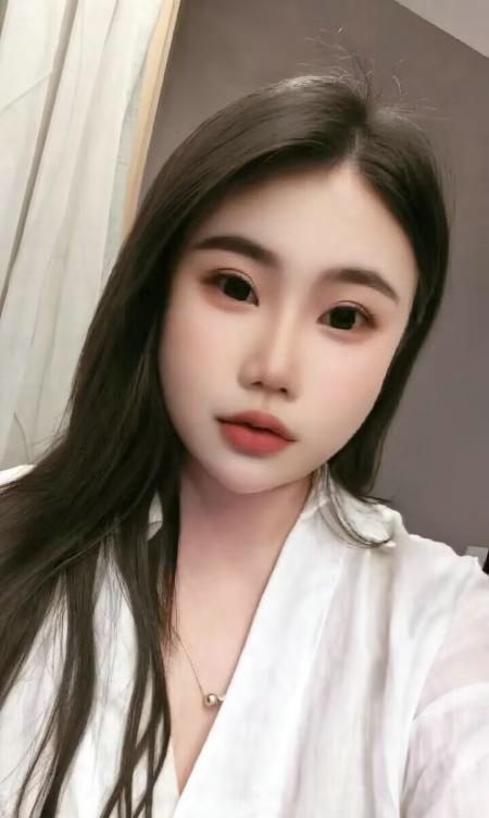 深圳市龙岗区 慧慧