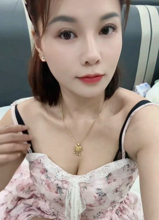 杭州市滨江区 米娜