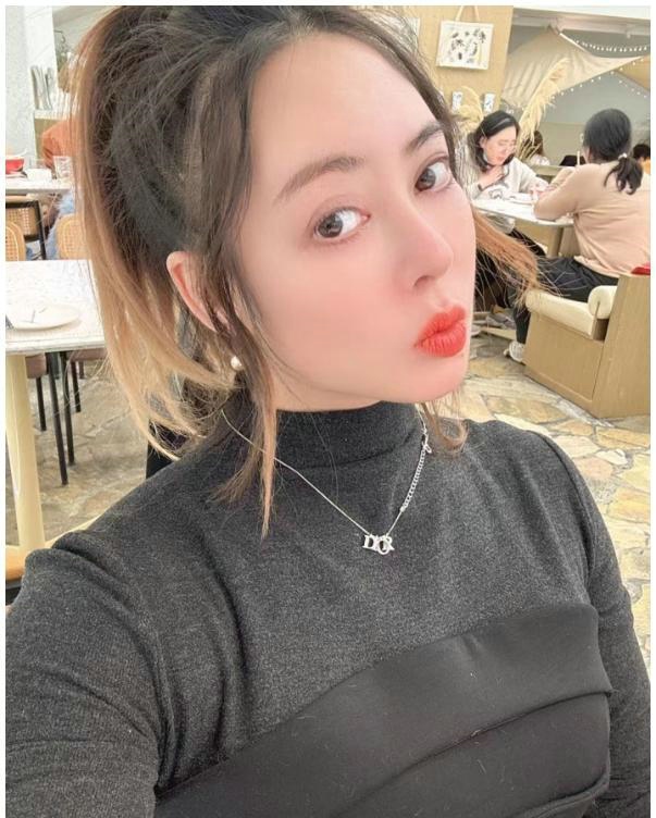 上海市浦东新区 桃桃